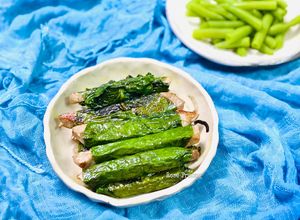 Hình của món Cá Ngừ Đại Dương Cuộn Lá Lốt.