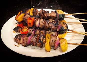 How to Cook Yummy Grilled Beef and Veggies Kebabs