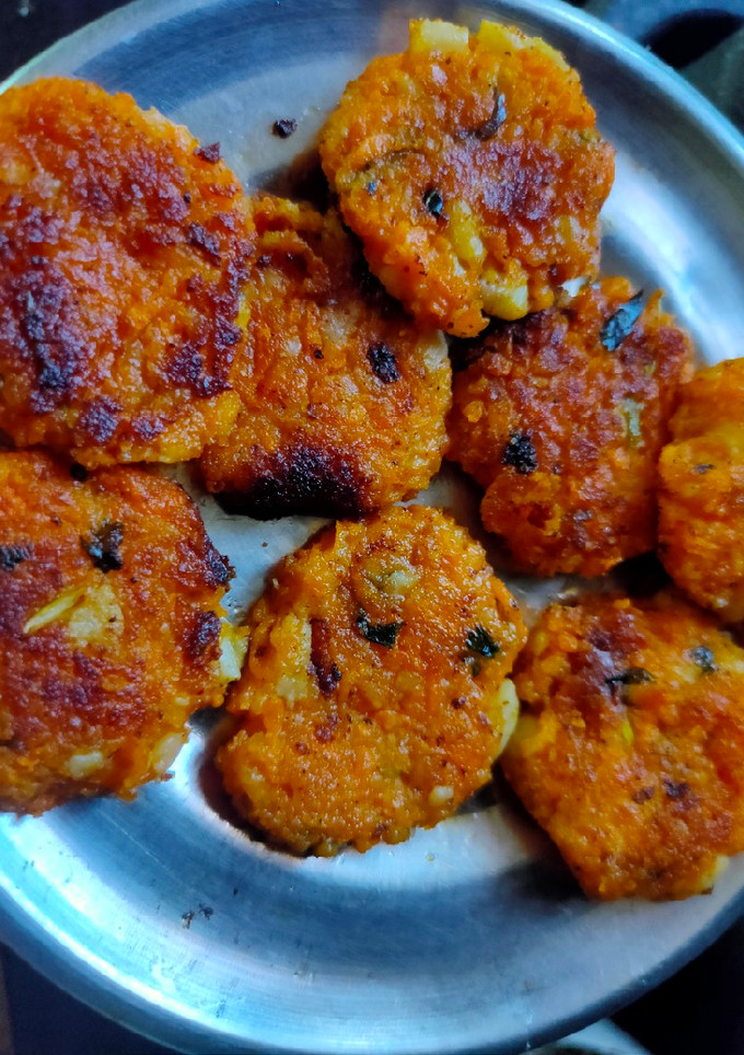 கேரட் கட்லட் (carrot cutlet recipe in Tamil) செய்முறை முக்கிய புகைப்படம்