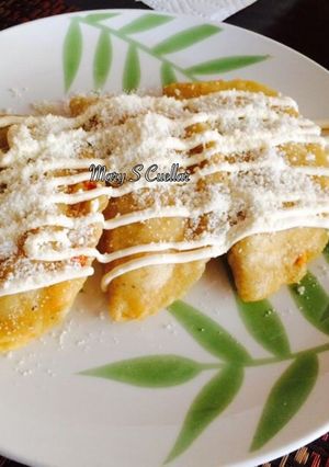 Una foto de Quesadillas Fritas💖💖