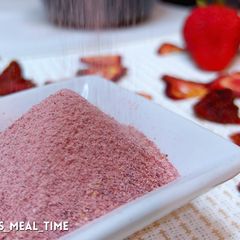 A picture of Handmade Strawberry Powder.