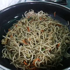 A picture of Veg noodles.