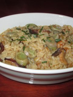 Una foto de Arroz con habas y setas shiitake