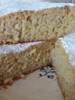 Una foto de Torta de manzana rallada