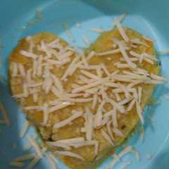 A picture of Kentang daging sayur topping keju MPASI 10M+.