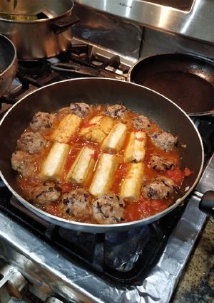A picture of Vietnamese Tofu Stuffed with Meat.
