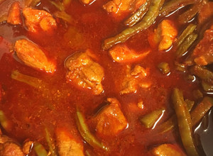Una foto de Carne con nopales