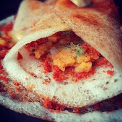 A picture of Vada pav masala dosa.