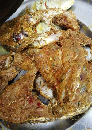 A picture of Fried fish.