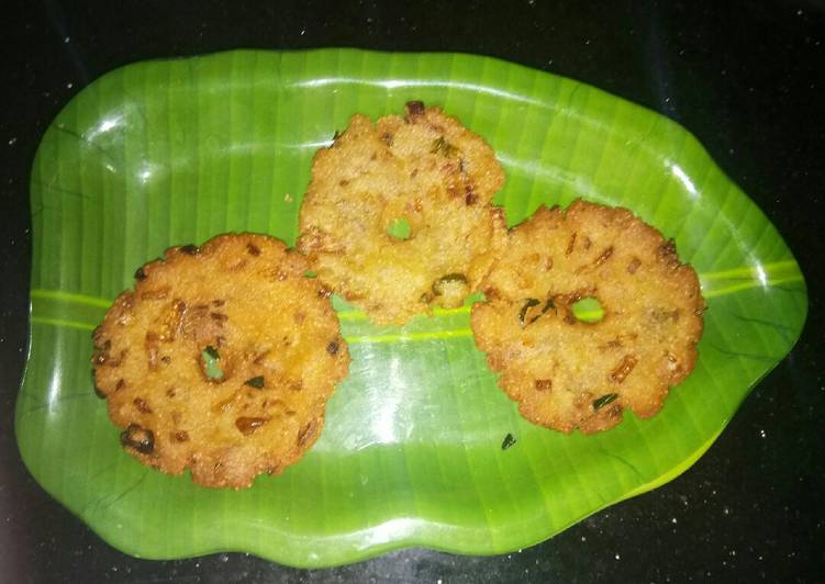 How to Make Any-night-of-the-week Maddur Vada