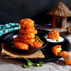 A picture of Sabudana ke vade.