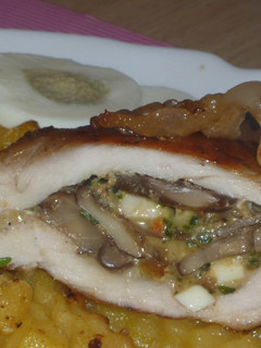 Töltött (tojásos-gombás) karaj recept fotója