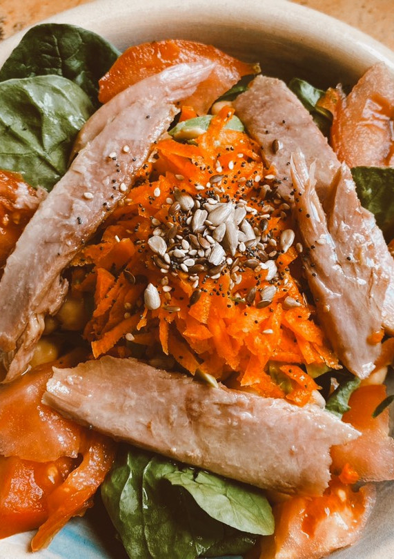 Una foto de Ensalada de garbanzos con ventresca