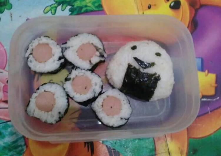 Onigiri abon, kimbab sosis simple (bekal sekolah)