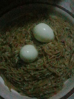 A picture of Simple spaghetti and boiled egg.
