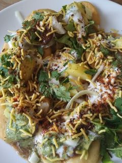 दही पापड़ी चाट (dahi papdi chaat recipe in hindi) रेसिपी मुख्य फोटो