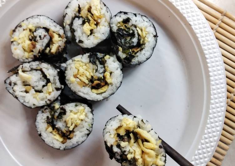 Bagaimana mengolah Tamago Sushi yang Lezat