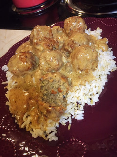 A picture of Crazy Easy Crockpot Meatballs & Gravy 🤪.