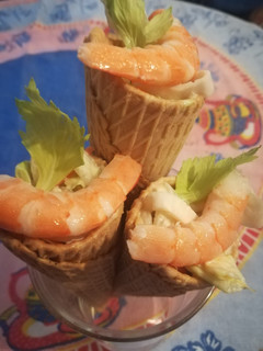 Una foto de Canapé de cucuruchos rellenos