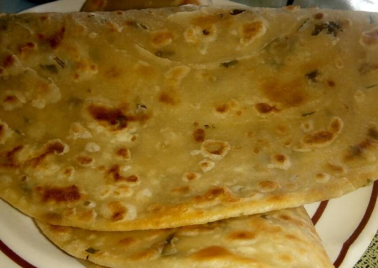 Steps to Prepare Perfect Dhania and turmeric chapatis