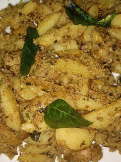 உருளைக்கிழங்கு வறுவல் (potato fry) 🥔 செய்முறை முக்கிய புகைப்படம்