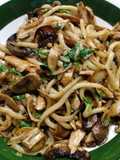 Chicken, mushrooms and udon