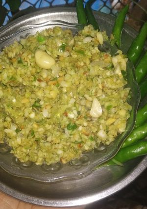 मिरचीचा ठेचा (mirchi cha thecha recipe in marathi) रेसिपी चे मुख्य फोटो 