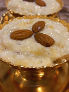 ખીર (Kheer Recipe In Gujarati) રેસીપી મુખ્ય ફોટો