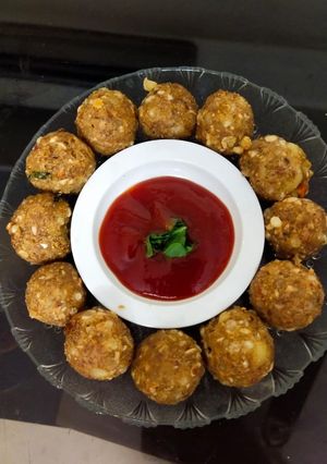 A picture of Farali vada.
