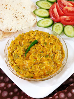 लौकी के छिलके का संभारा (Lokki ke chilke ka sambar in Hindi) रेसिपी मुख्य फोटो