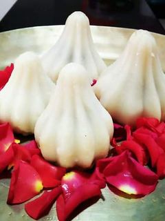 মোদক রেসিপির প্রধান ছবি