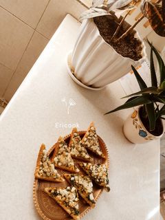 عکسی از دستور نان سیر با نون تست با روشی متفاوت