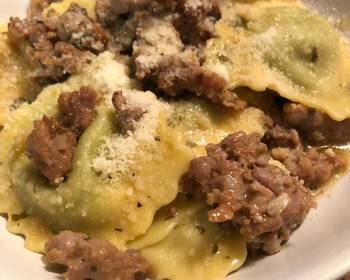 Unique Cuisine Easy Ravioli in a sausage garlic and wine sauce Practical Delicious