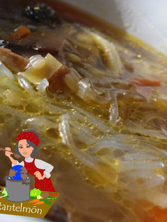 Una foto de Fideos de arroz con verduras