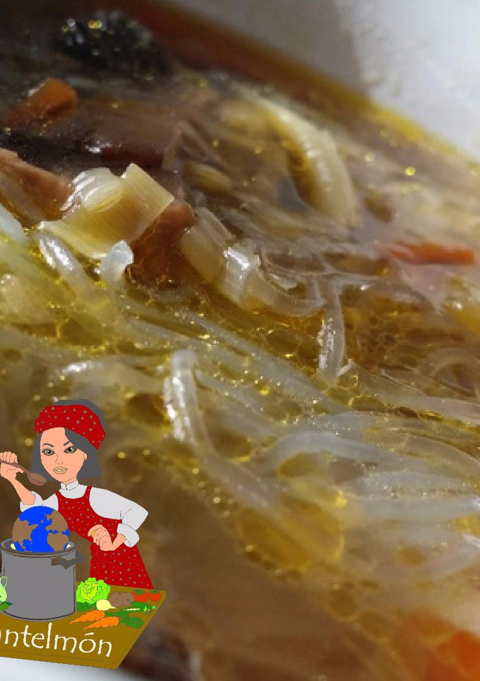 Una foto de Fideos de arroz con verduras