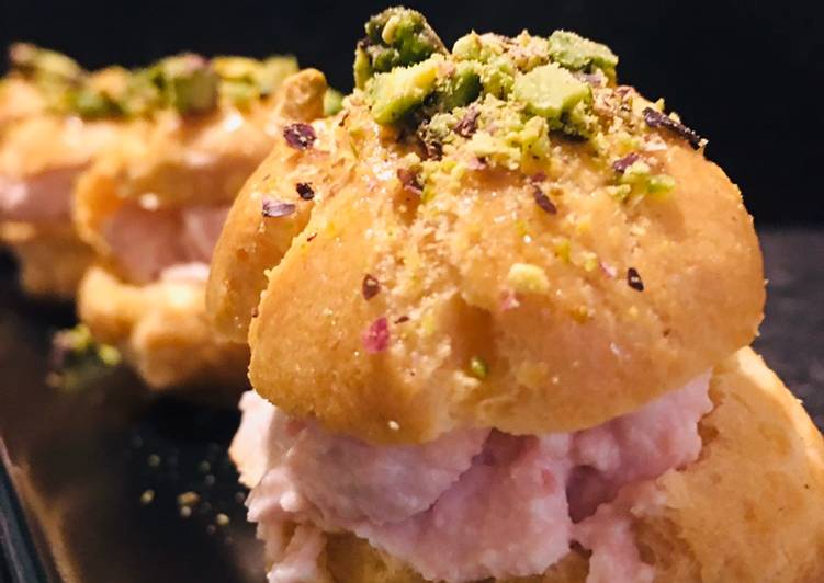 Bignè rustici alla mousse di mortadella e pistacchio di Bronte