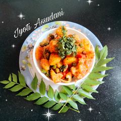 A picture of Vegetable kurma Restaurant style.