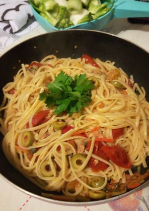 Foto di Linguine al tonno "capricciose"
