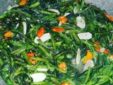 Tumis kangkung terasi