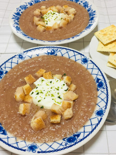 Una foto de Crema de Repollo Rojo y Verde 🥄😋