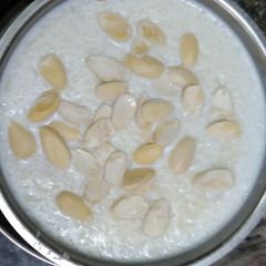 A picture of Sharad Purnima Steamed rice Special Kheer.