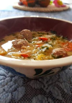 Erdélyi káposzta levesem húsgombóccal recept fotója