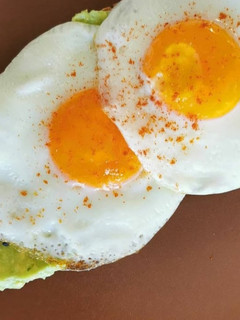 Foto de Tosta de Abacate com Ovo Estrelado