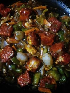 चिल्ली पनीर (chilli paneer recipe in Hindi) रेसिपी मुख्य फोटो
