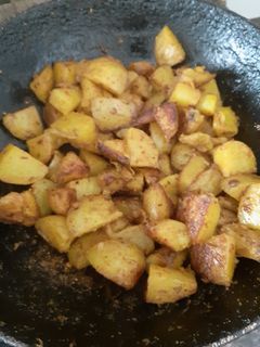 A picture of Chilke wale aloo.