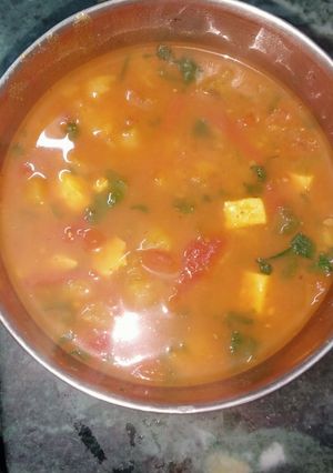 मटर पनीर (matar paneer recipe in Hindi) रेसिपी मुख्य फोटो