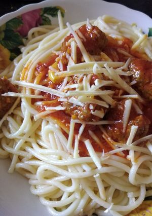 صورة لوصفة سباغيتي بالصلصة الحمراء 🍝🧀