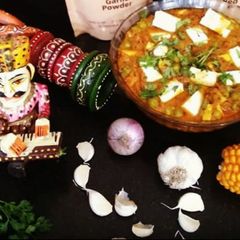 A picture of Restaurant style paneer butter masala.