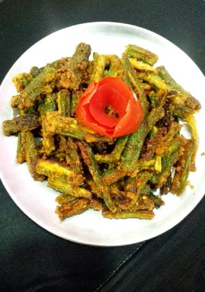कुरकुरी भिंडी रेसिपी मुख्य फोटो