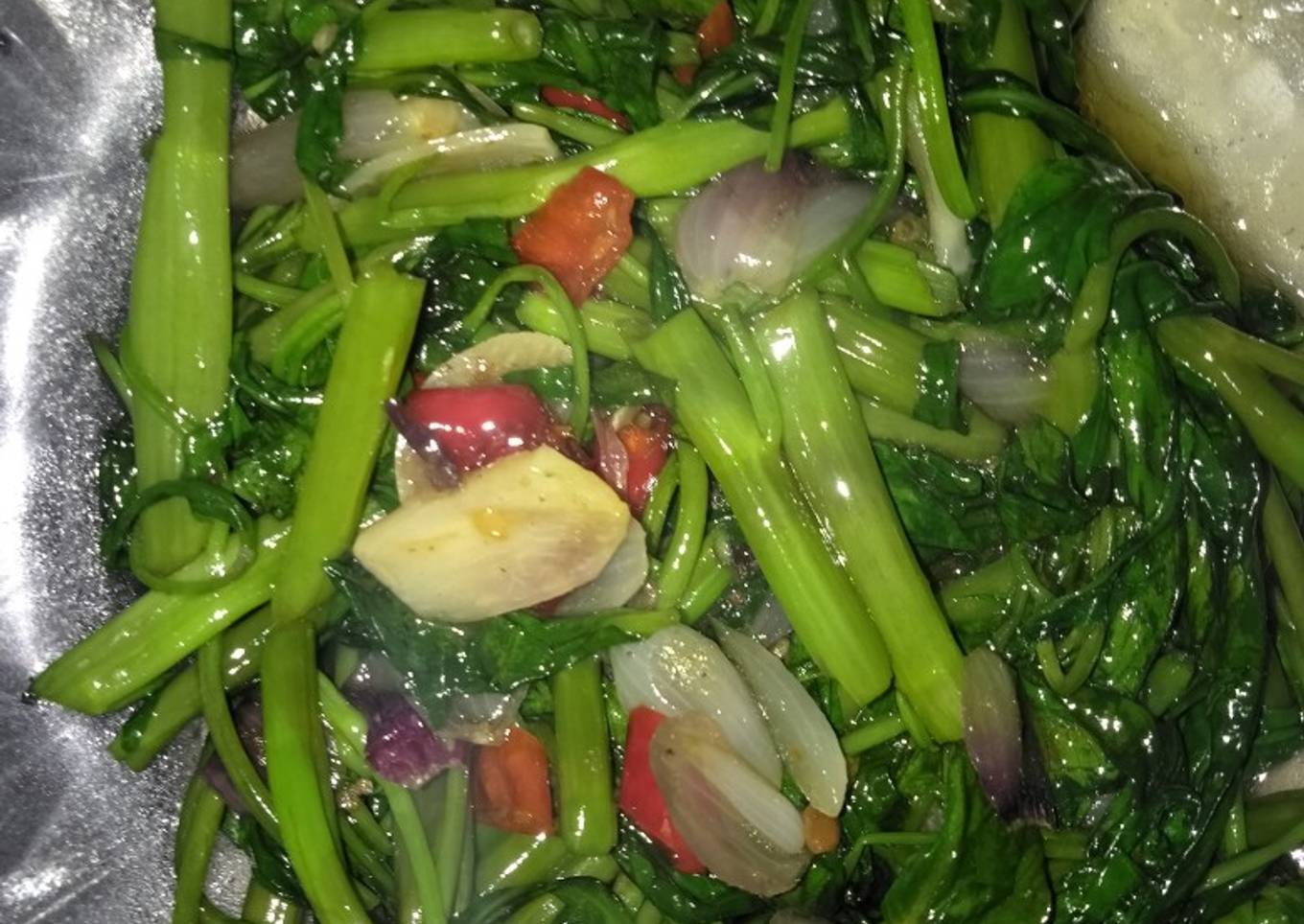 Tumis kangkung simple
